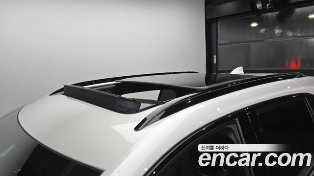 Cadillac XT4 2.0 Sport AWD 2023 — фото 29