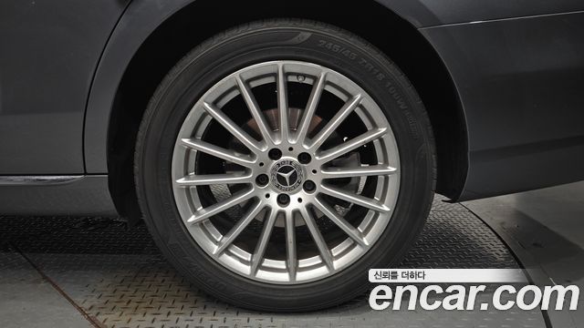 Mercedes-Benz E-Class (W213) E250 Exclusive 2021 — фото 21