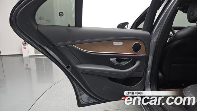 Mercedes-Benz E-Class (W213) E250 Exclusive 2021 — фото 25
