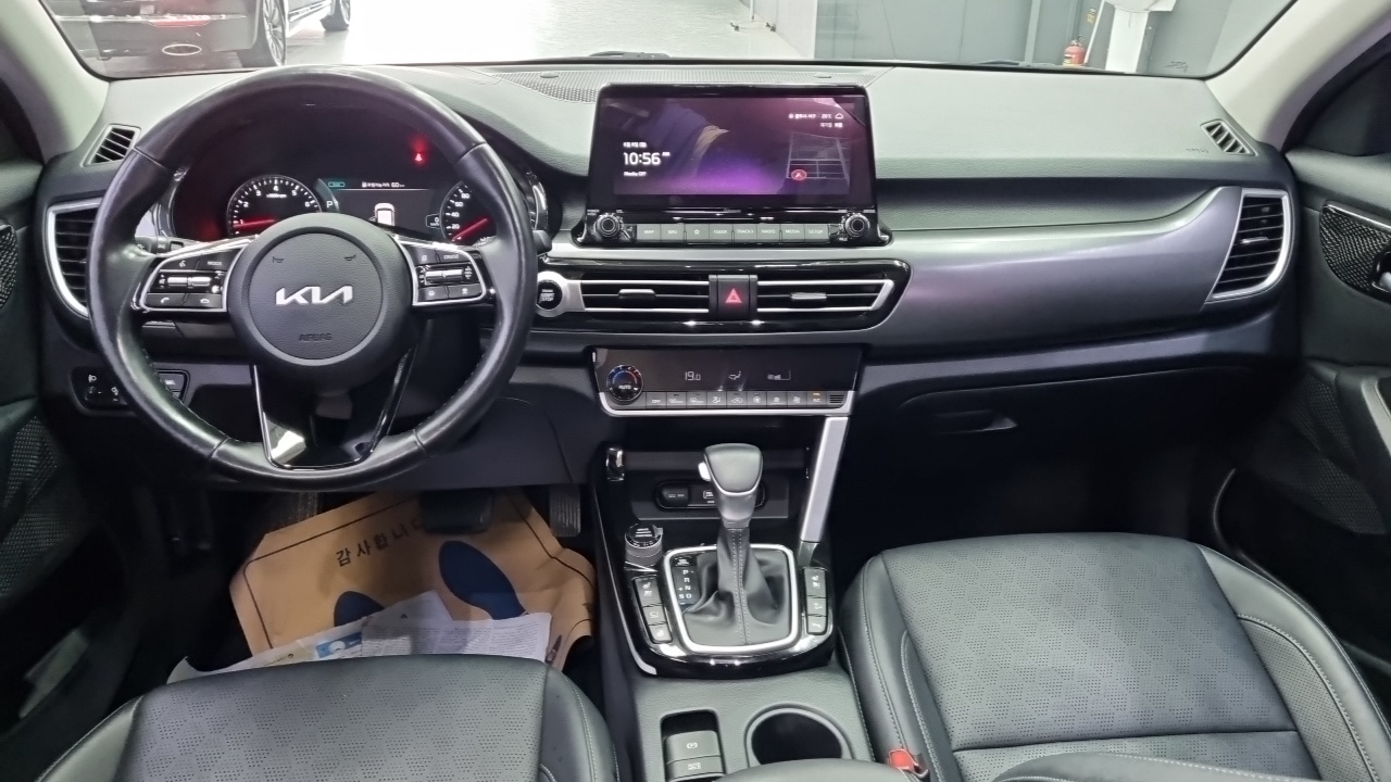 Kia Seltos Gasoline 1.6 Turbo 2WD Signature 2023 — фото 7
