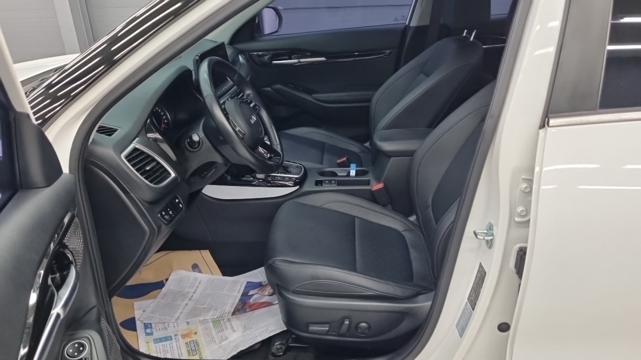 Kia Seltos Gasoline 1.6 Turbo 2WD Signature 2023 — фото 10