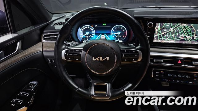 Kia K5 (III) 2.0 Noblesse 2023 — фото 12