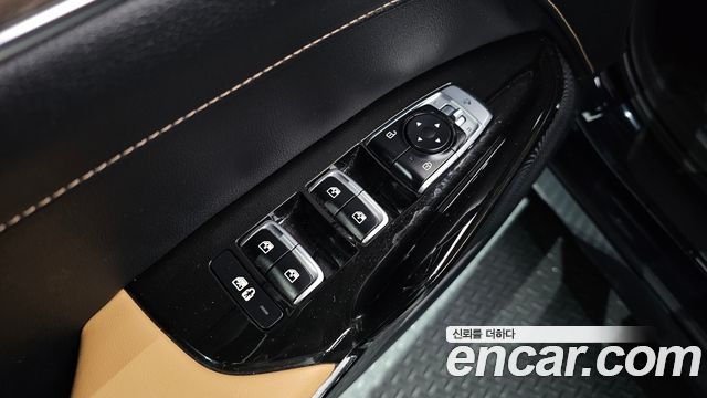 Kia K5 (III) 2.0 Noblesse 2023 — фото 34
