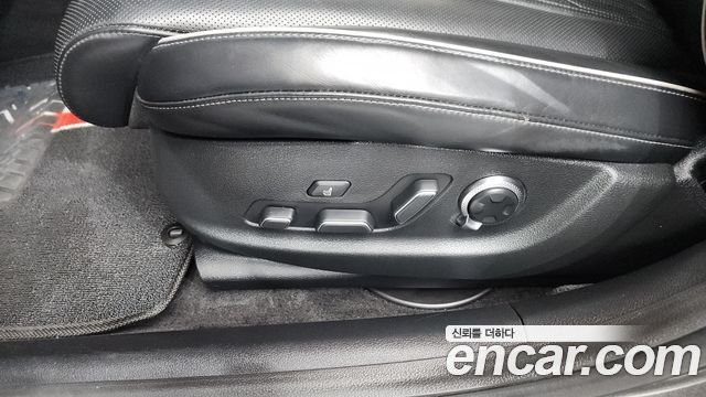 Genesis G80 (RG3) Gasoline 3.5 Turbo AWD 2022 — фото 32