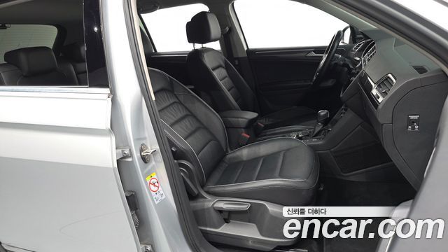 Volkswagen Tiguan (II) 2.0 TDI Premium 2018 — фото 15