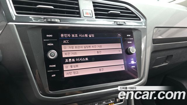 Volkswagen Tiguan (II) 2.0 TDI Premium 2018 — фото 20