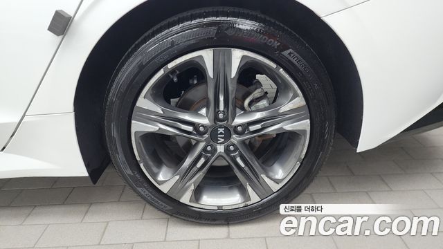 Kia K5 (III) 2.0 Noblesse 2021 — фото 27