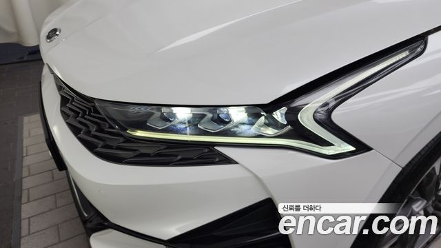 Kia K5 (III) 2.0 Noblesse 2021 — фото 28