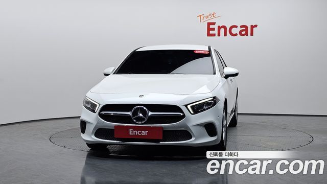 Mercedes-Benz A-Class (W177) A220 Sedan 2020 — фото 3
