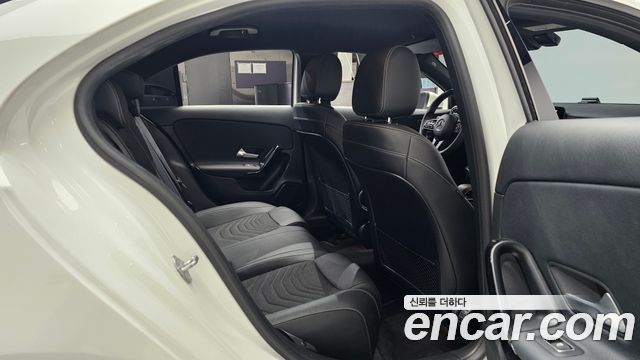 Mercedes-Benz A-Class (W177) A220 Sedan 2020 — фото 11