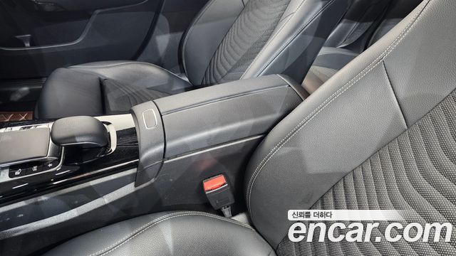 Mercedes-Benz A-Class (W177) A220 Sedan 2020 — фото 28