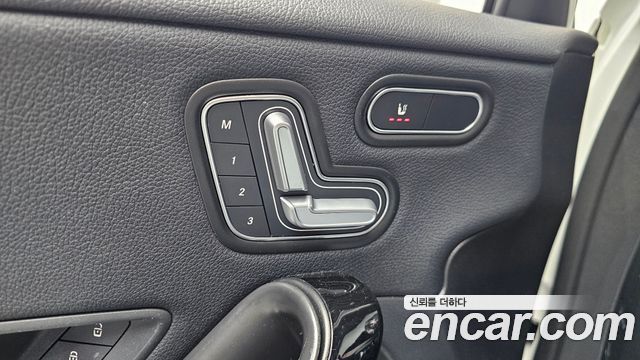 Mercedes-Benz A-Class (W177) A220 Sedan 2020 — фото 29