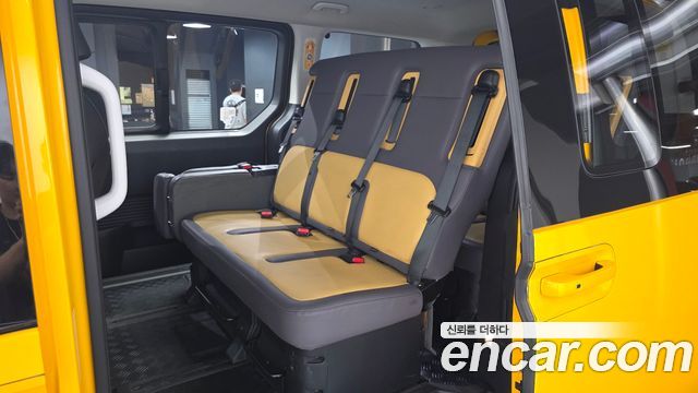 Hyundai Staria L3.5  Kinder Safety Car 15-Seater 2023 — фото 12