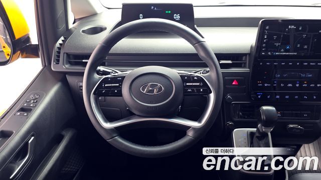 Hyundai Staria L3.5  Kinder Safety Car 15-Seater 2023 — фото 14