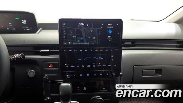 Hyundai Staria L3.5  Kinder Safety Car 15-Seater 2023 — фото 15