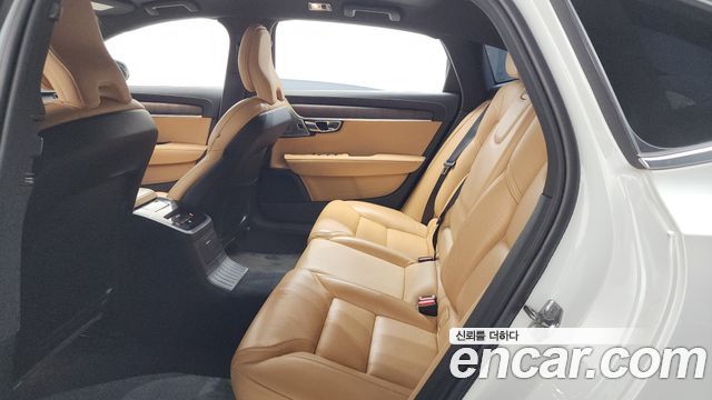 Volvo S90 T8 AWD Inscription 2021 — фото 27