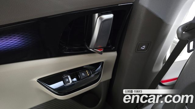 Kia Carnival (IV) Gasoline 11-Seater Signature 2023 — фото 19