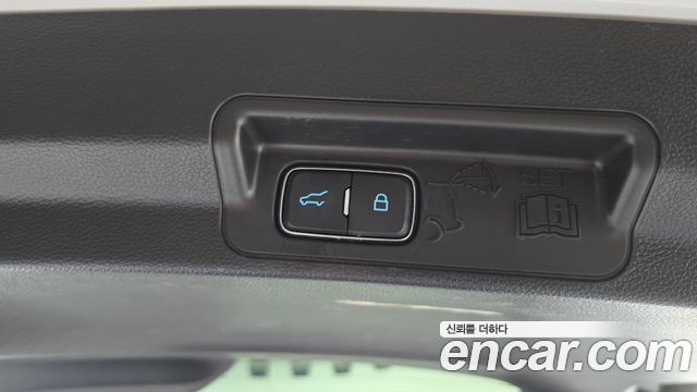Ford Explorer (VI) 3.0 PHEV 2021 — фото 18