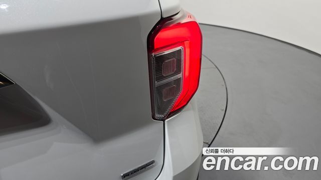 Ford Explorer (VI) 3.0 PHEV 2021 — фото 23