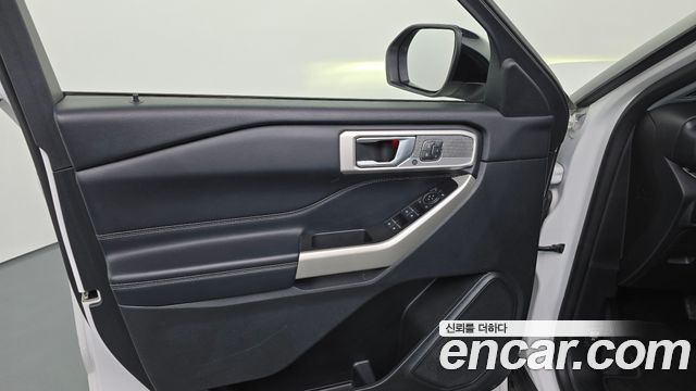 Ford Explorer (VI) 3.0 PHEV 2021 — фото 24