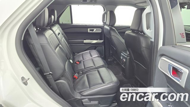 Ford Explorer (VI) 3.0 PHEV 2021 — фото 27
