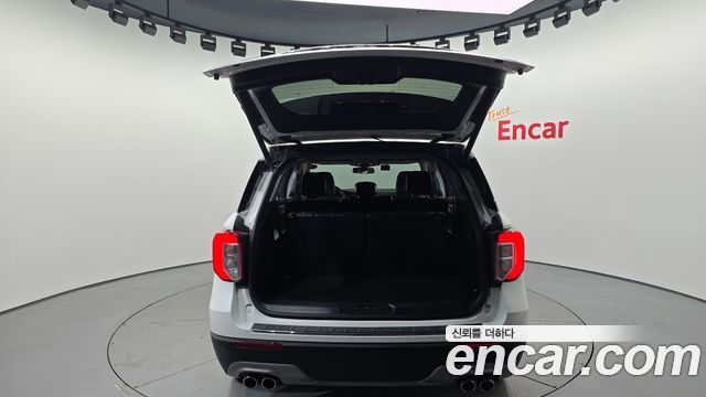 Ford Explorer (VI) 3.0 PHEV 2021 — фото 30