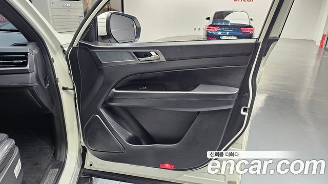 KG Mobility (SsangYong) Rexton Sports Khan Diesel 2.2 4WD Culman Noblesse 2024 — фото 24