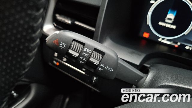 KG Mobility (SsangYong) Rexton Sports Khan Diesel 2.2 4WD Culman Noblesse 2024 — фото 31