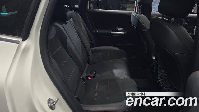 Mercedes-Benz GLA-Class (H247) GLA250 4MATIC 2020 — фото 12