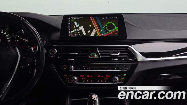 BMW 5 Series (G30) 520d Luxury Special Edition 2018 — фото 12