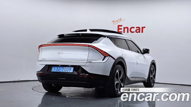Kia EV6 Long Range Earth 2023 — фото 2