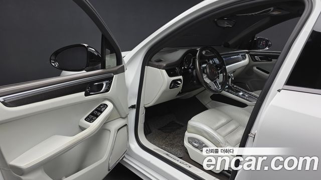 Porsche Macan 3.0 GTS 95B 2018 — фото 10