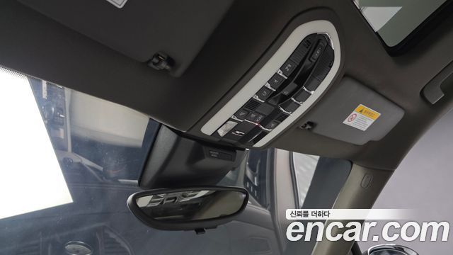 Porsche Macan 3.0 GTS 95B 2018 — фото 19