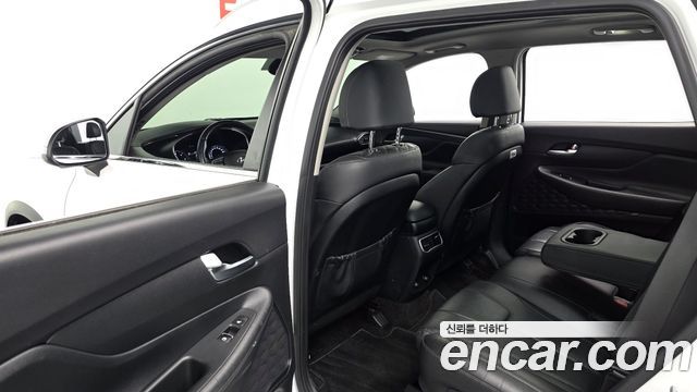 Hyundai Santa Fe Diesel 2.2 4WD Exclusive 2023 — фото 12