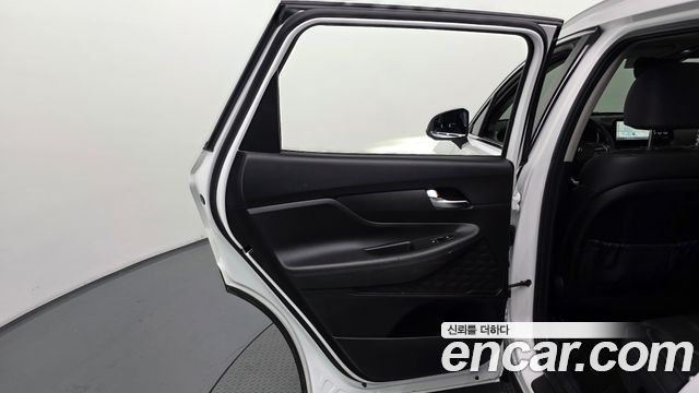 Hyundai Santa Fe Diesel 2.2 4WD Exclusive 2023 — фото 25