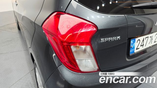 Chevrolet Spark Premier 2021 — фото 23