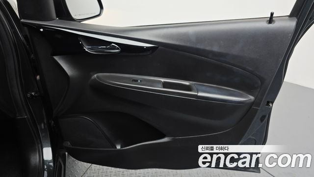 Chevrolet Spark Premier 2021 — фото 25