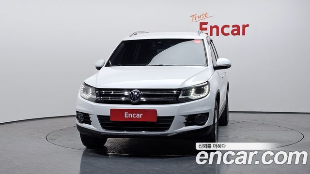 Volkswagen Tiguan 2.0 TDI Comfort 5N 2013 — фото 3