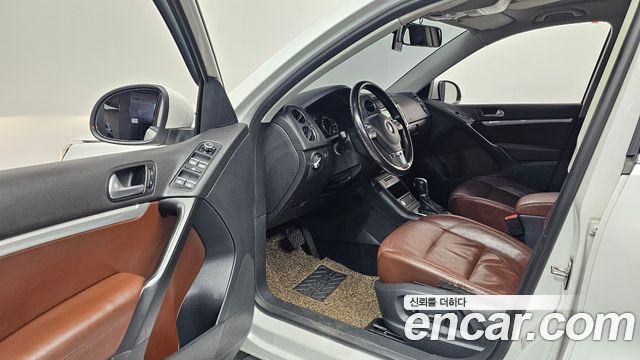 Volkswagen Tiguan 2.0 TDI Comfort 5N 2013 — фото 10