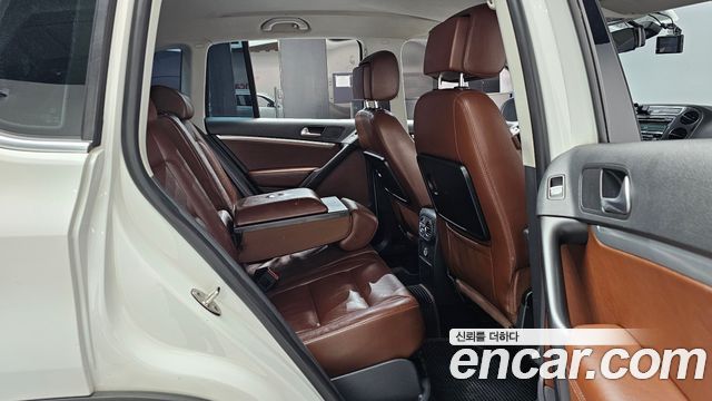 Volkswagen Tiguan 2.0 TDI Comfort 5N 2013 — фото 11