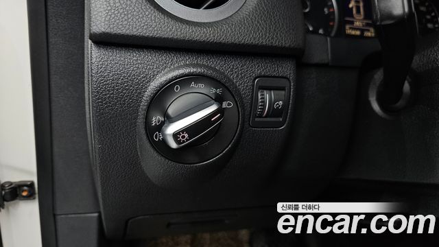 Volkswagen Tiguan 2.0 TDI Comfort 5N 2013 — фото 15
