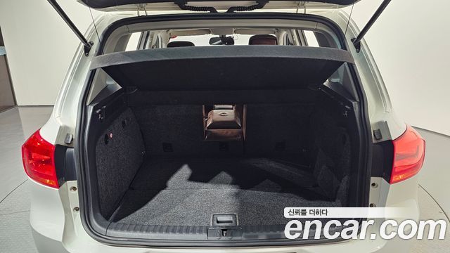 Volkswagen Tiguan 2.0 TDI Comfort 5N 2013 — фото 20