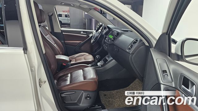 Volkswagen Tiguan 2.0 TDI Comfort 5N 2013 — фото 26