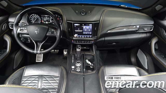 Maserati Levante 3.0 S AWD F Tributo 2021 — фото 7