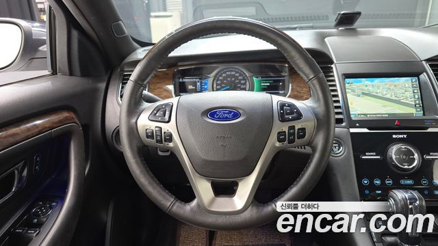 Ford Taurus 2.0 Limited EcoBoost 6th 2015 — фото 13