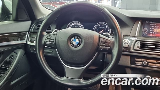 BMW 5 Series (F10) 528i xDrive 2015 — фото 9