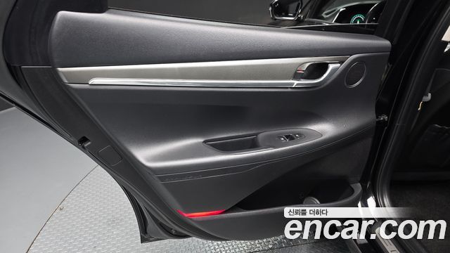 Hyundai Grandeur Hybrid (IG) Le Blanc 2022 — фото 25