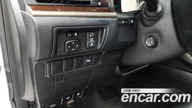 Lexus ES300h Executive XV60 2013 — фото 16