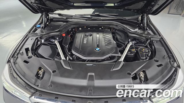 BMW 6 Series GT (G32) 640i xDrive M Sport 2019 — фото 6