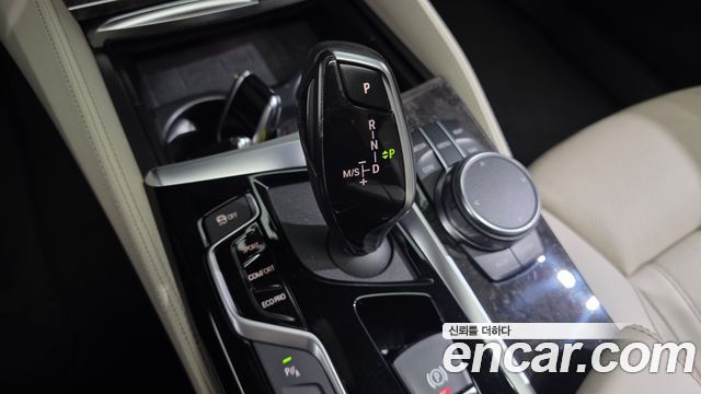 BMW 6 Series GT (G32) 640i xDrive M Sport 2019 — фото 9
